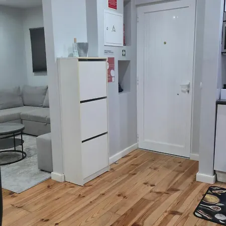 Apartamento T1 Solário 16, *